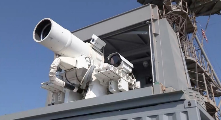 Example of 30kW laser weapon installed on US warship (LaWS)